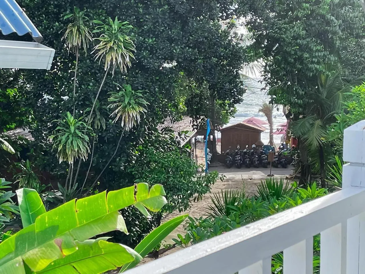 Kenzo Hut3 Mesari Aparthotel Seminyak  Indonesia