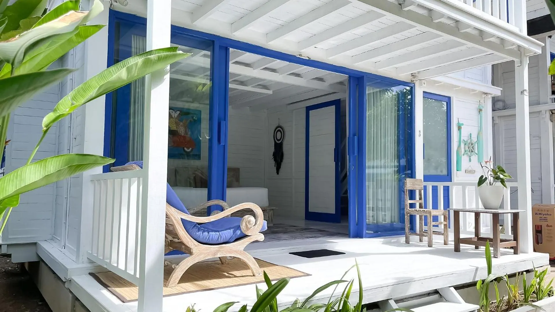 Kenzo Hut3 Mesari Aparthotel Seminyak  Indonesia